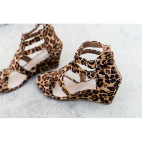 NWOT LEOPARD Wedge Double Strap Heel - Picture 6 of 12